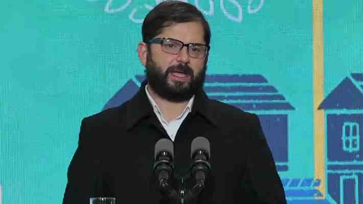 Boric reitera compromiso con responsabilidad fiscal tras anuncio de bono y pide al Parlamento tramitarlo con celeridad