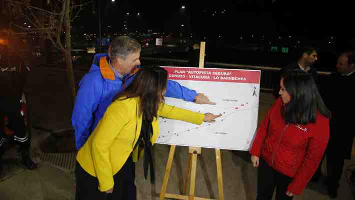 Las Condes, Vitacura y Lo Barnechea lanzan plan para contener alza de encerronas en autopistas
