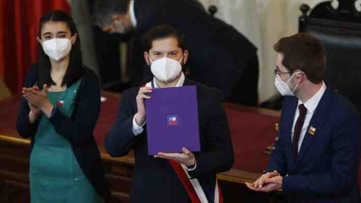 Criteria: Rechazo sigue liderando con 45% (-3), Apruebo llega al 35% (+5) mientras que cifra de indecisos está en 19%