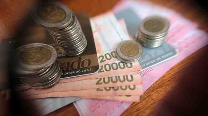 Poder adquisitivo sigue golpeado por inflación: Salarios reales caen 2,2% en junio y anotan novena baja consecutiva