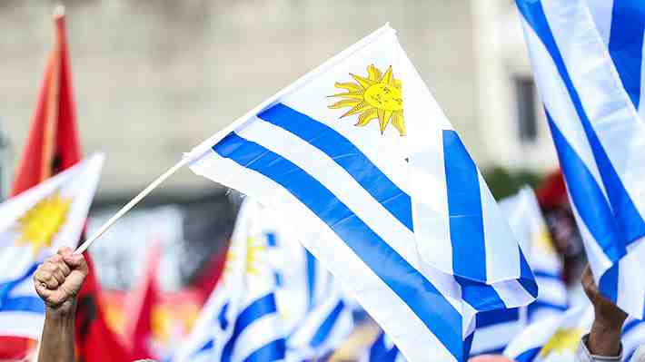 "Se han duplicado las consultas": Una silenciosa migración a Uruguay se está gestando por parte de inversionistas chilenos