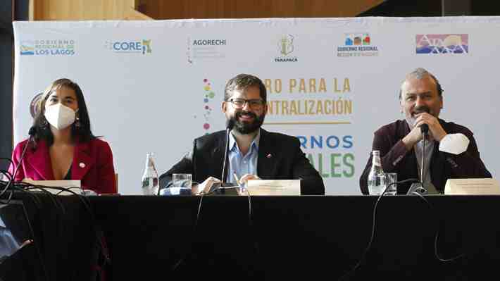Traspaso de competencias y flexibilidad presupuestaria: Los ejes del acuerdo entre el Ejecutivo y los gobernadores regionales