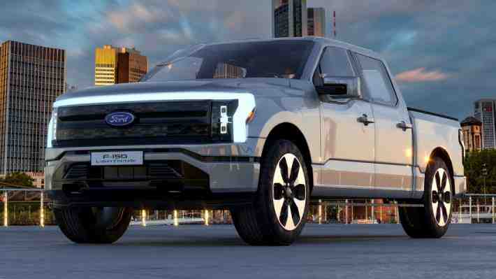 Los precios de la Ford F-150 eléctrica se van a las nubes por alto costo de insumos