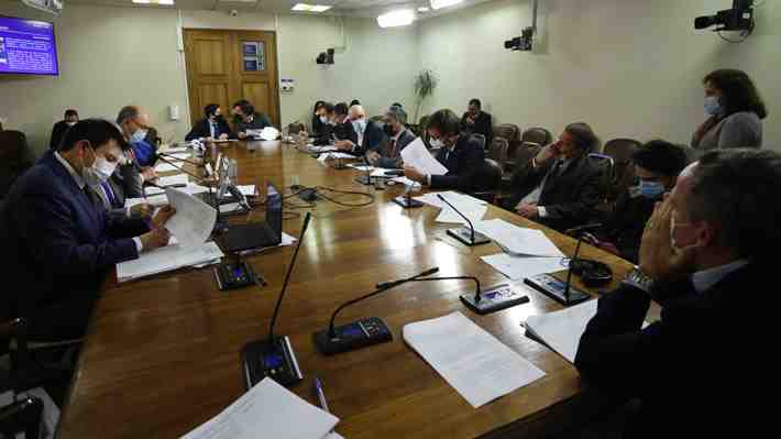 Comisión de Constitución de la Cámara despacha a la sala proyecto de inexpropiabilidad de fondos de pensiones