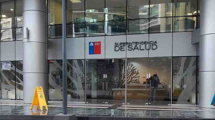 Isapres piden "celeridad" a Superintendencia de Salud para que defina mecanismos que permitan cumplir fallo de la Suprema