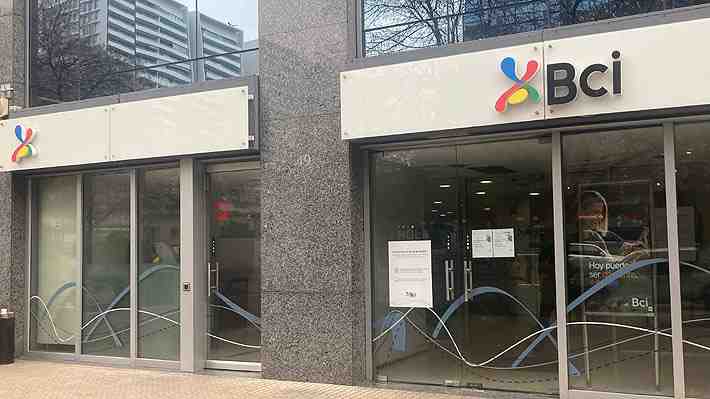 Millonario robo a banco en Las Condes: Sujetos habrían logrado sustraer $600 millones de la bóveda