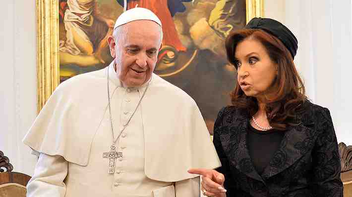 Papa Francisco envía telegrama a Cristina Fernández donde le expresa su "solidaridad y cercanía" tras ataque