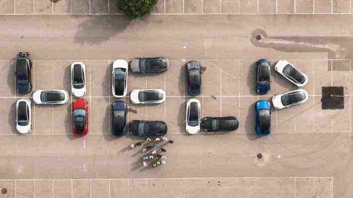 Clientes de Tesla en Noruega protestan por la mala calidad de sus vehículos