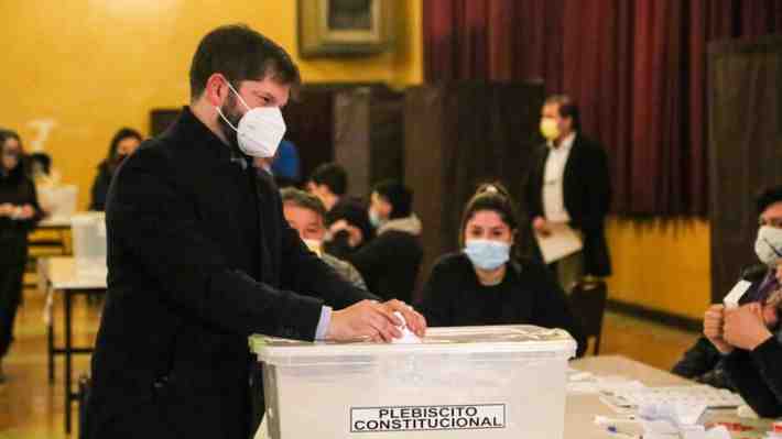 Boric tras votar: "Nuestra voluntad y acción, independiente del resultado, será convocar a una amplia unidad nacional"