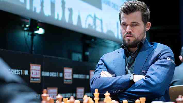 Magnus Carlsen pierde increíble invicto y se retira de torneo de ajedrez en medio de rumores de posible trampa