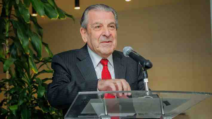 Ex presidentes DC piden crear nueva dirección nacional "integrada e integradora" que abra paso a otras generaciones