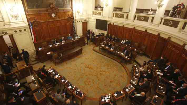 Idea de firmar acuerdo antes del 18 se "enfría" entre partidos y oposición acusa "pauteo" de ministra Tohá por los plazos