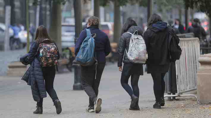 Educación en pandemia: Un 3% de los escolares no pudo ser contactado por sus colegios en el primer semestre
