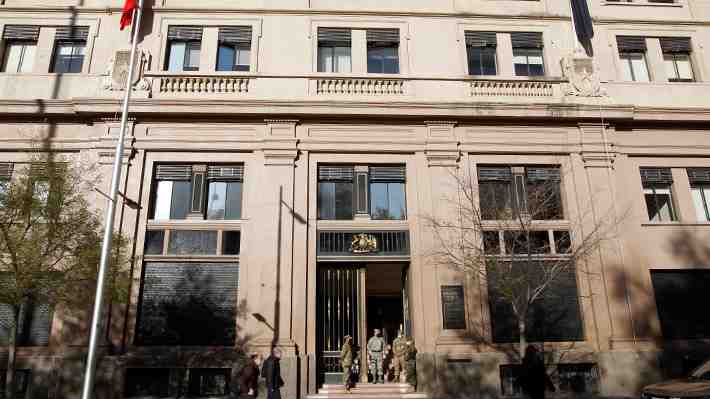 La importancia de cómo queda Chile y la necesidad de un "sistema robusto": El análisis de una experta al hackeo al EMCO
