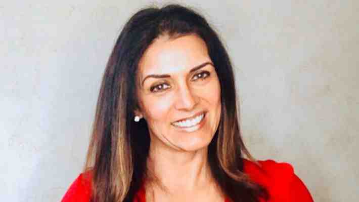 Tras salida de Karen Doggenweiler, TVN ficha a Ivette Vergara que regresa al canal público luego de 10 años