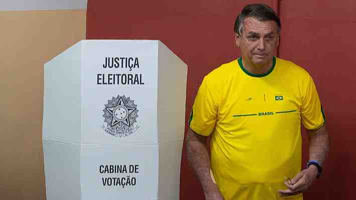 Elecciones en Brasil: Con un 44% escrutado, Bolsonaro (46,8%) sorprende y habría segunda vuelta con Lula (44%)