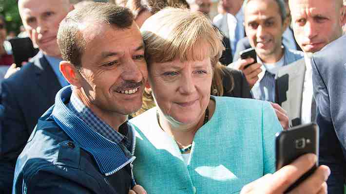 Angela Merkel gana prestigioso premio por su ayuda a los refugiados durante su mandato en Alemania
