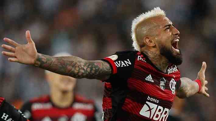 Vidal entró y Flamengo creció, pero no pudo romper el cero ante Inter de Porto Alegre por el Brasileirao: Revisa la tabla
