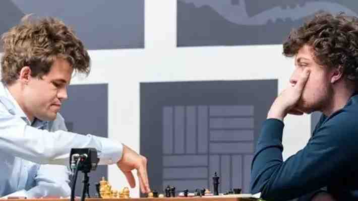 "Un daño devastador:" Hans Niemann golpea la mesa, acusa difamación y demanda a Carlsen por cientos de millones de dólares