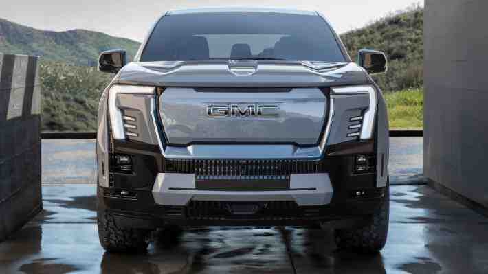 General Motors presenta la pick-up Sierra EV 2024