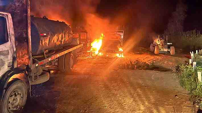 Reportan ataque incendiario en campamento de Forestal Arauco en La Unión: CAM se adjudicó el hecho con pancarta