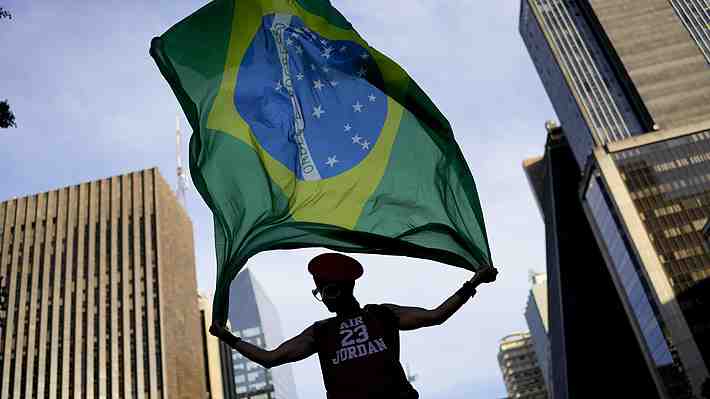 Pese a triunfo de Lula en presidencial, bolsonarismo se impone en elección de gobernadores y obtiene 13 representantes