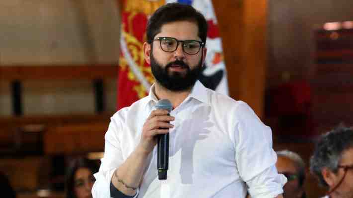 Pulso Ciudadano: Aprobación del presidente Boric baja al 24,6% y un 40,1% respalda la reforma previsional