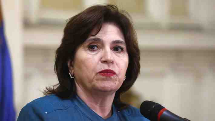 Ministra Uriarte por acuerdo constitucional: "Uno pudiera con confianza seguir a Serrat, hoy puede ser un gran día"