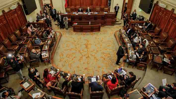 Ad portas del fin de negociación: Partidos trabajan en redacción del acuerdo y órgano se llamaría Consejo Constitucional