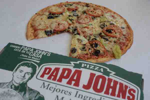 Cadena de pizzerías Papa John’s en Chile inicia proceso de reorganización judicial para evitar quiebra