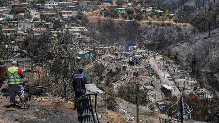 Expertos explican las causas de la vulnerabilidad del Gran Valparaíso ante incendios forestales