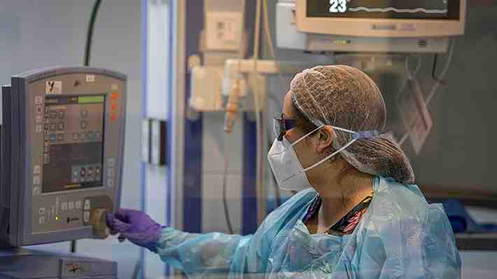 Escala crisis: Parlamentarios y expertos abordan conflicto con dueño de isapres Banmédica y Vida Tres por "supremazo"