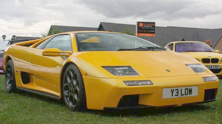 Ladrones abandonaron un exclusivo Lamborghini Diablo al no saber qué hacer  con el deportivo 