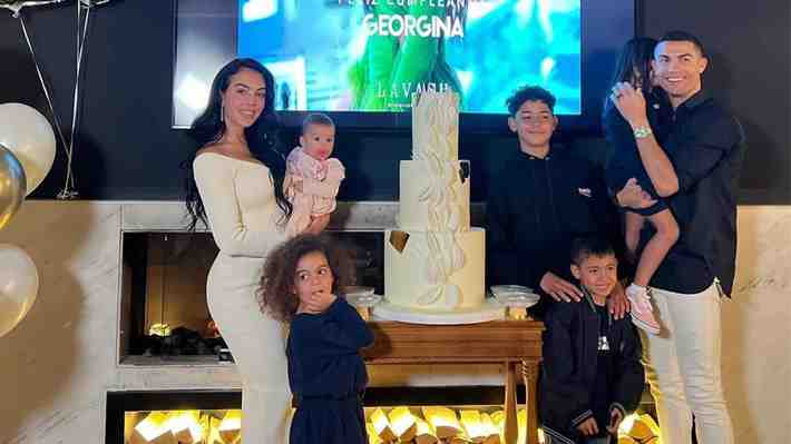 Georgina Rodríguez recibe críticas por la forma de educar a sus hijos: &#34;Les pongo videos de niños que no tienen comida&#34;