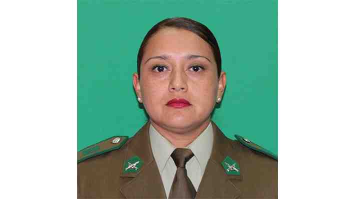Madre de dos hijos y con 21 años en la institución: Quién era Rita Olivares, la nueva mártir de Carabineros