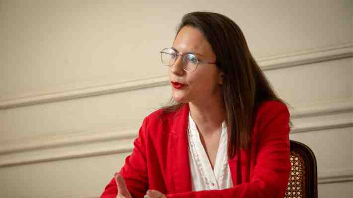 Conservador rechaza por segunda vez inscripción de ex Clínica Sierra Bella a alcaldesa Hassler