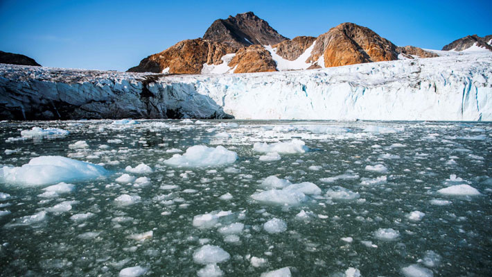 Los glaciares se derritieron a una velocidad récord en 2022 y nivel del mar subió casi medio cm