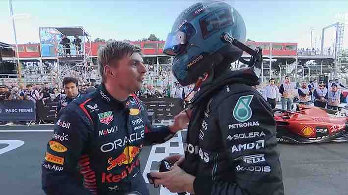 Día de furia de Verstappen en la F-1: Duro cruce y una amenaza a Russell tras un choque en la carrera sprint en Azerbaiyán