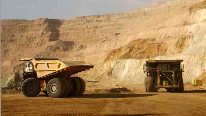 Complejo momento para la minería: Las cifras y alta incertidumbre que vive el sector que provocó la caída de Imacec