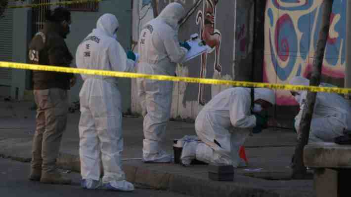 Mujer permanece en riesgo vital tras ser baleada en la cabeza en Quilicura: Se investigan las causas del hecho
