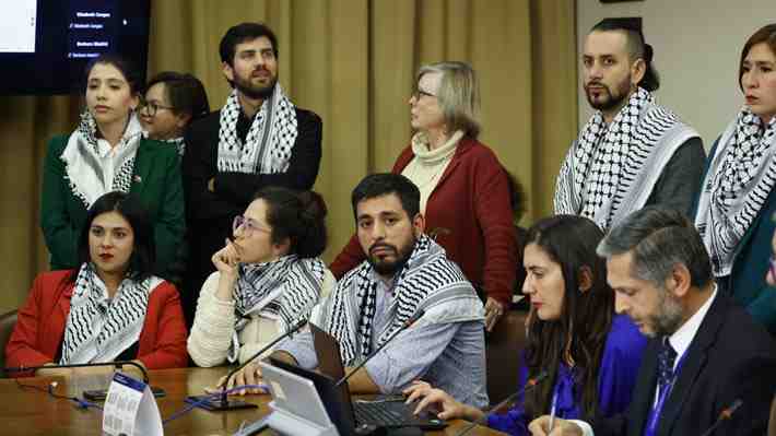 Manifestación de diputados oficialistas contra embajador israelí en Comisión de Defensa: Exigían disculpas al diputado Brito