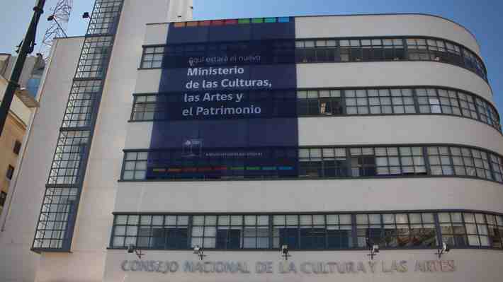 Ministerio de las Culturas refuta a trabajadores movilizados y afirma que se ha avanzado en mejoras laborales