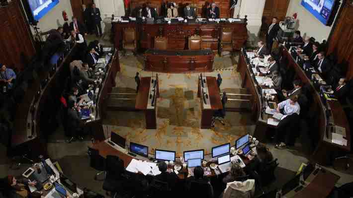 Comisión Experta despacha capítulo III del anteproyecto: Se aprueban las órdenes de partidos y la iniciativa popular de ley