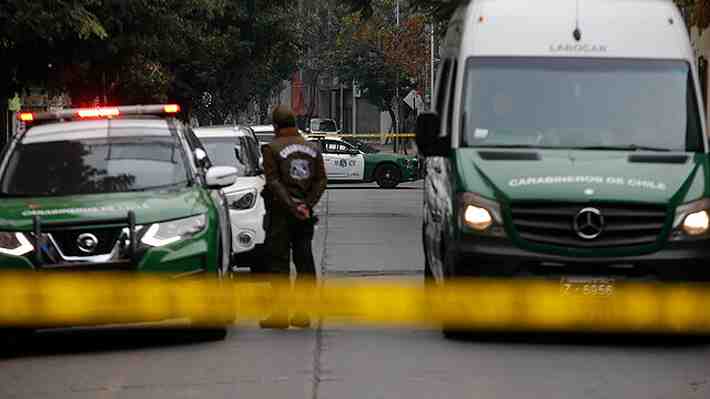 Confirman identidad de cuerpo encontrado descuartizado en Santiago centro: Un joven extranjero de 24 años