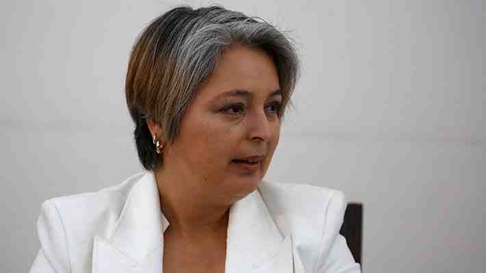 Ministra Jara insta a diputados a aprobar salario mínimo y evitar que vaya a mixta: "Sería lamentable"