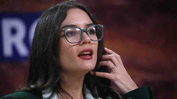 Vallejo pide "rigurosidad" a parlamentarios tras anuncio de interpelación contra Ávila por polémica guía del Mineduc