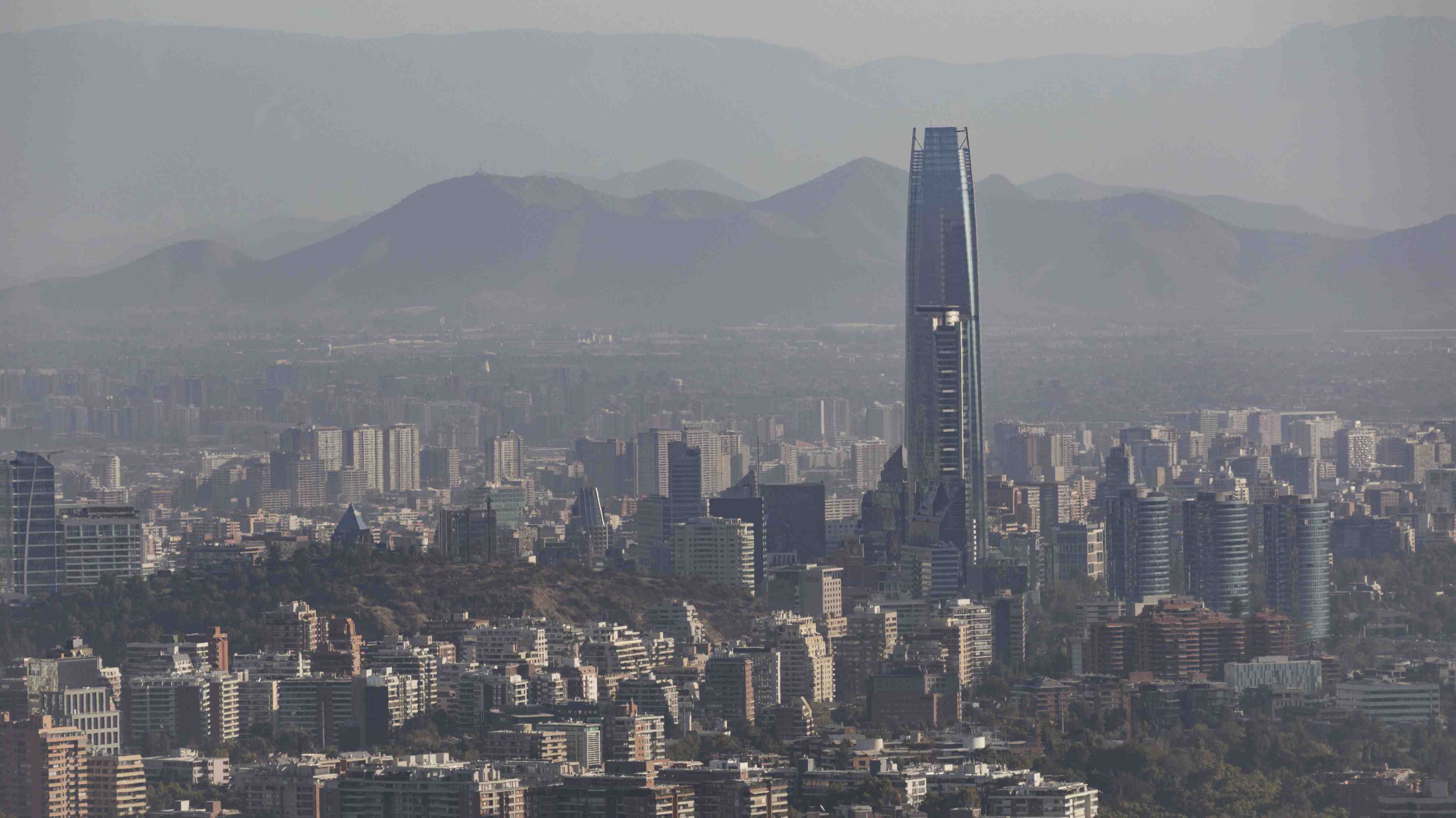 Imacec de abril: Mercado espera que desempeño de la minería modere caída y se prevé contracción de hasta 0,8%