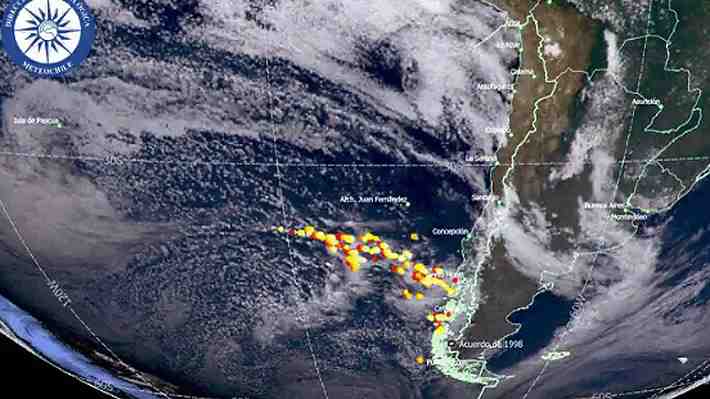 Declaran alerta por posibles tornados y trombas marinas para esta noche en Los Ríos y Los Lagos: "Es una probabilidad"