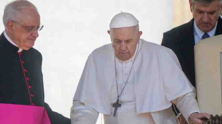 Papa Francisco será operado de urgencia este miércoles por riesgo de obstrucción intestinal