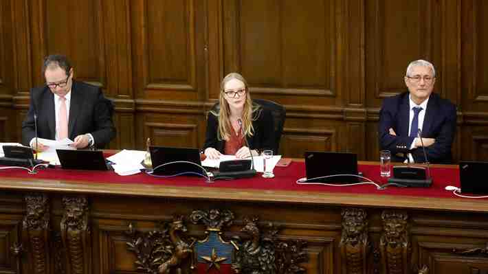 En un ambiente solemne y con discursos "sobrios": Así fue el proceso de instalación del Consejo Constitucional